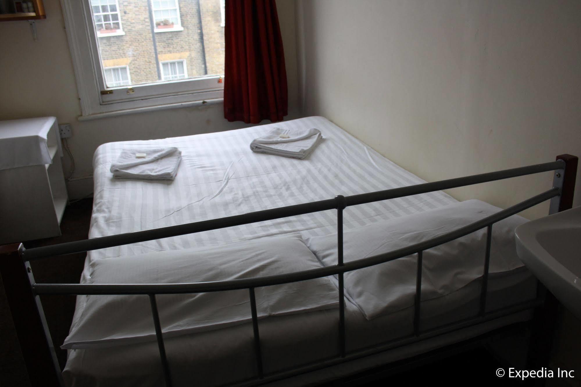Daisy Hotel Londra Exterior foto
